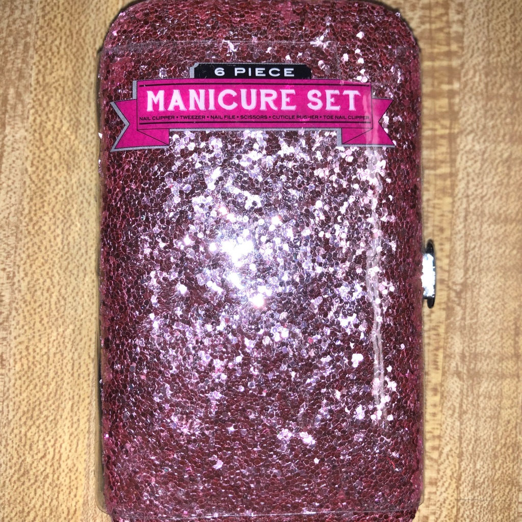 Manicure Set  6 Pieces  Brand New